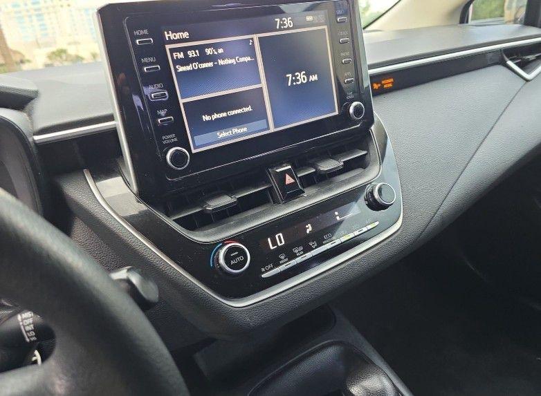 Toyota Corolla LE 2020