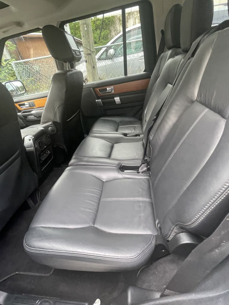 Land Rover LR4 HSE 2011 Land Rover LR4 HSE 2011