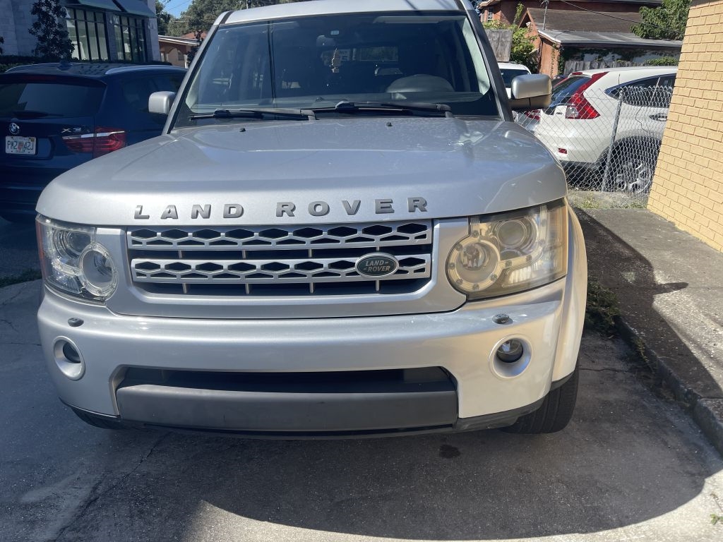2011 Land Rover LR4 Base's photo