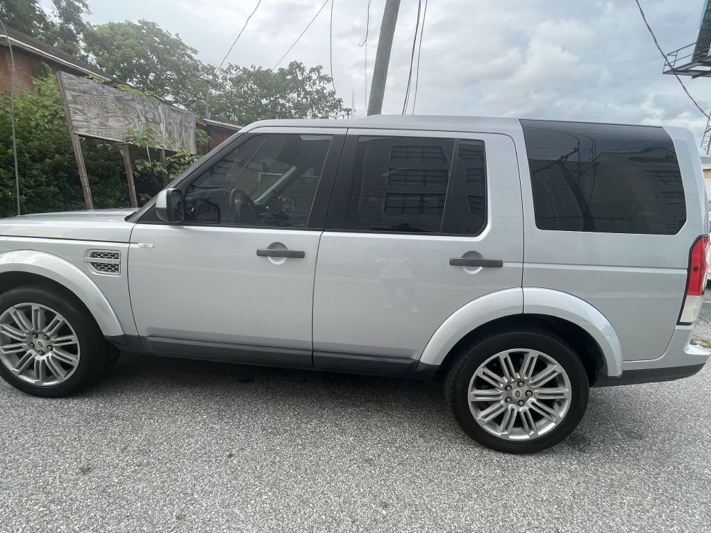 Land Rover LR4 HSE 2011