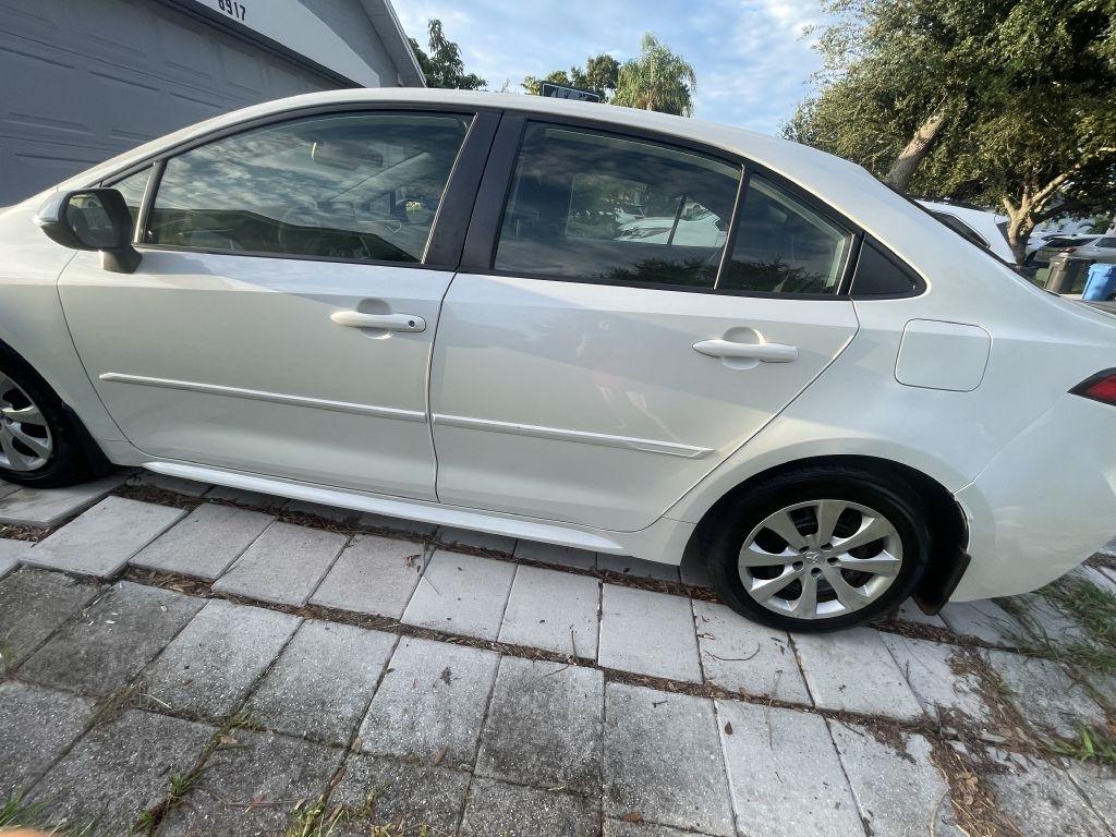 Toyota Corolla LE 2021