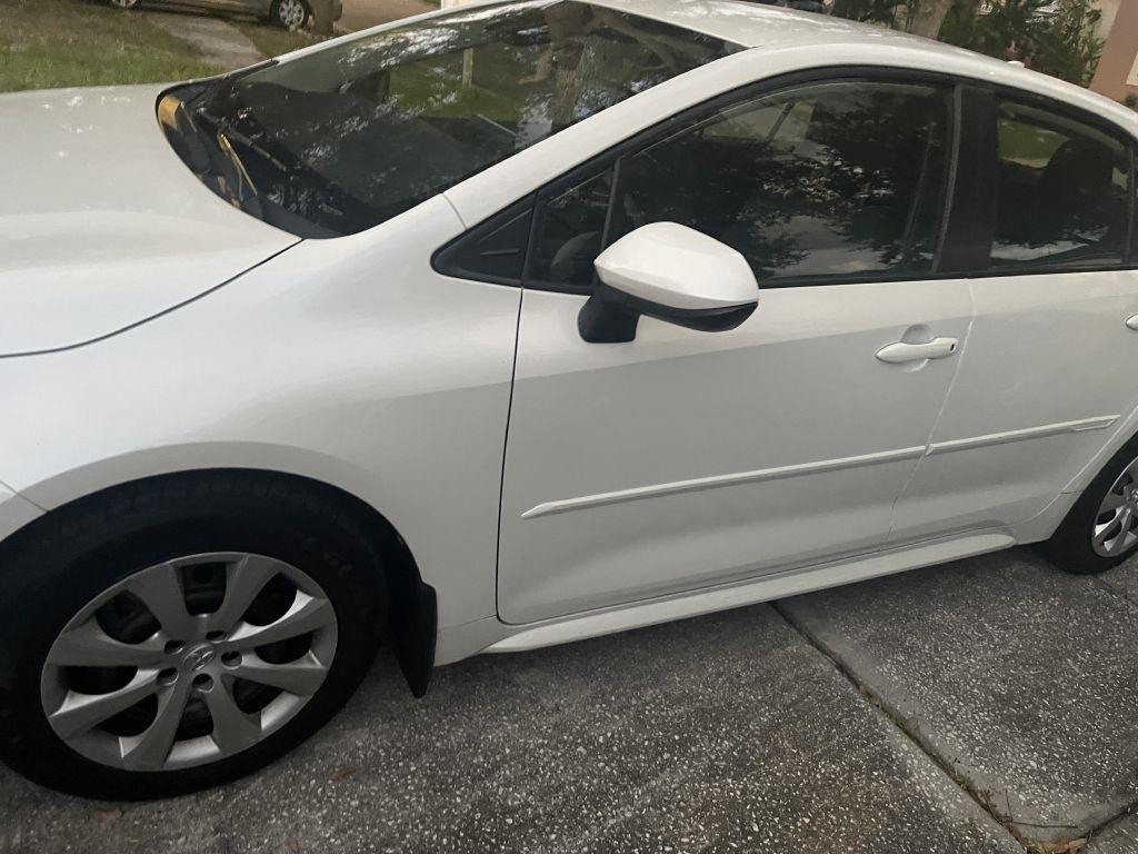 Toyota Corolla LE 2021