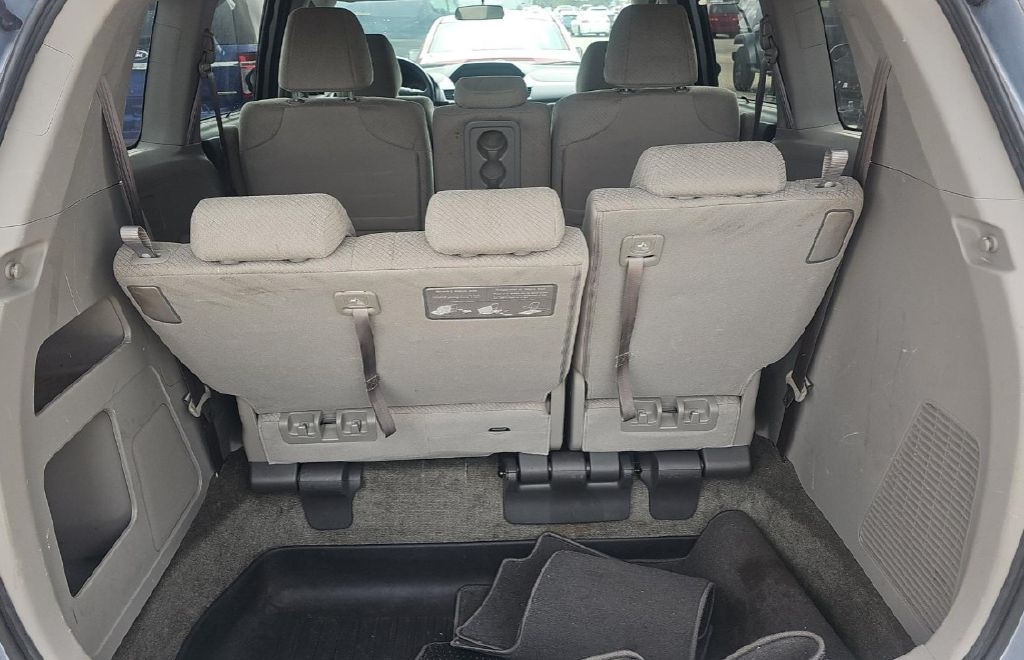 2014 Honda Odyssey EX photo 3