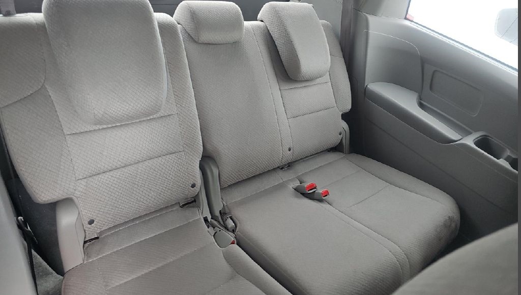 2014 Honda Odyssey EX photo 4