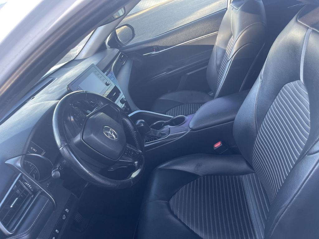 Toyota Camry SE 2021