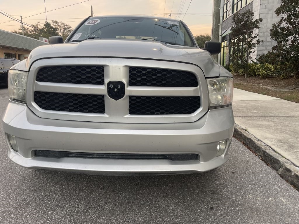 RAM 1500 Tradesman Crew Cab SWB 2WD 2015