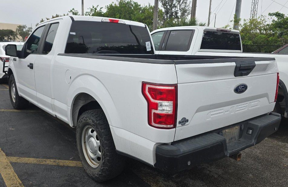 Ford F-150 XL SuperCab 8-ft. 2WD 2018