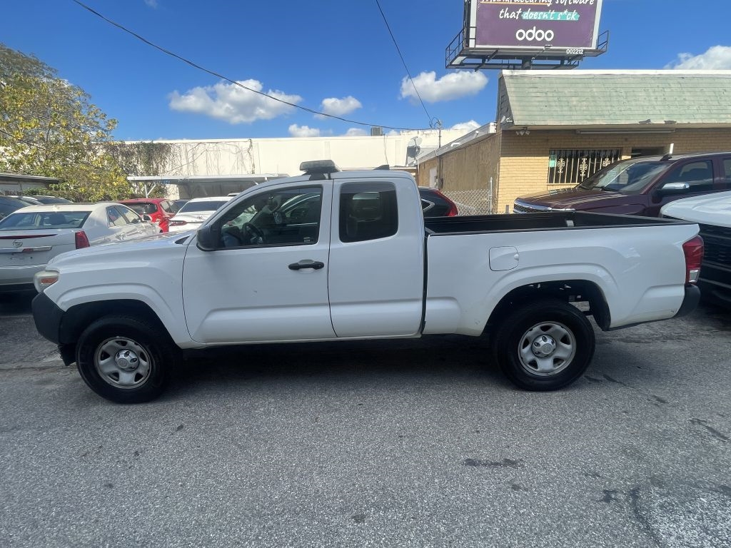 Toyota Tacoma SR5 Access Cab I4 6AT 2WD 2017