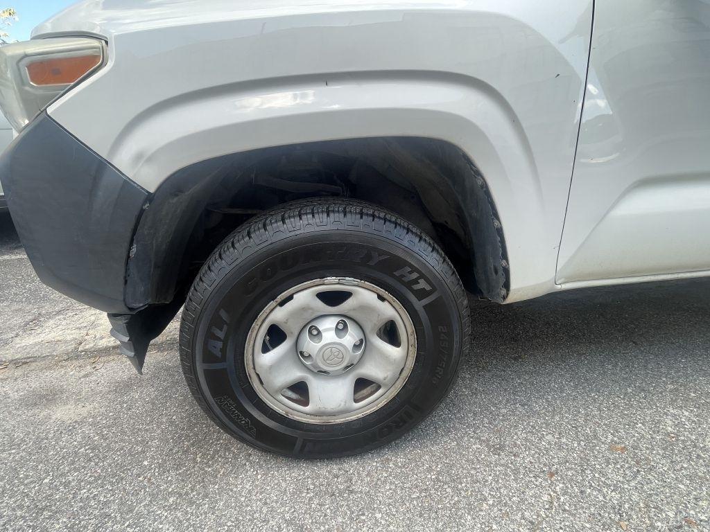 Toyota Tacoma SR5 Access Cab I4 6AT 2WD 2017