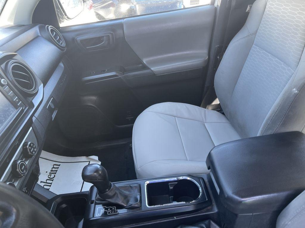 Toyota Tacoma SR5 Access Cab I4 6AT 2WD 2017