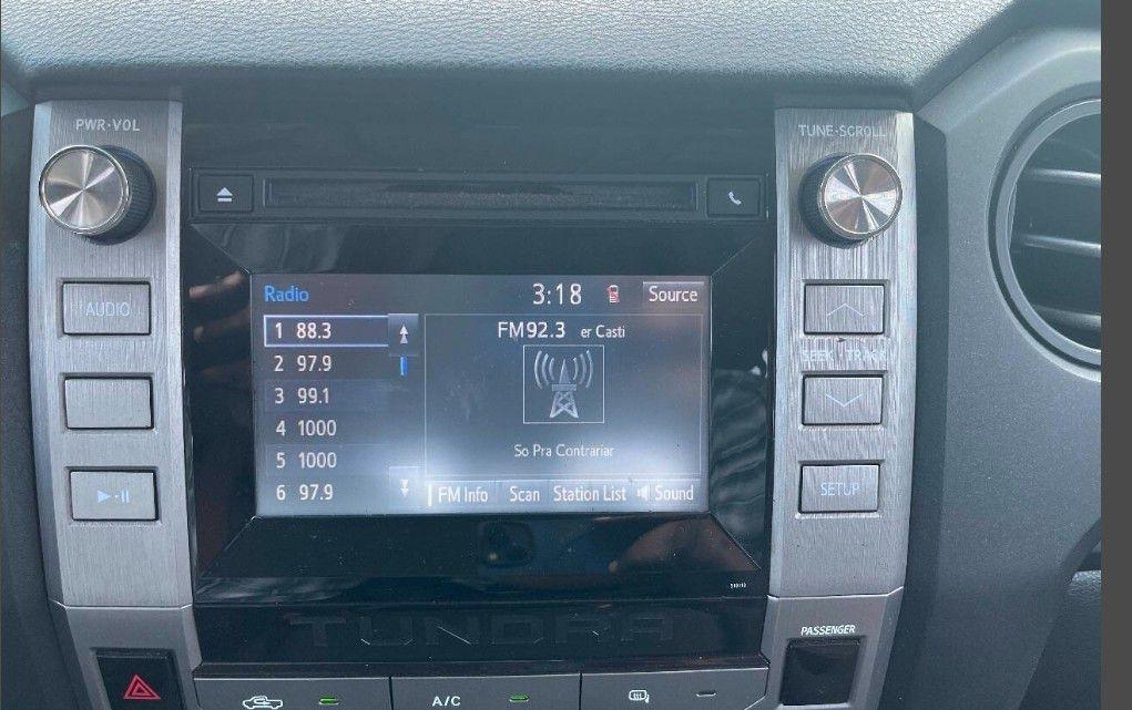 Toyota Tundra SR5 4.6L V8 Double Cab 2WD 2016