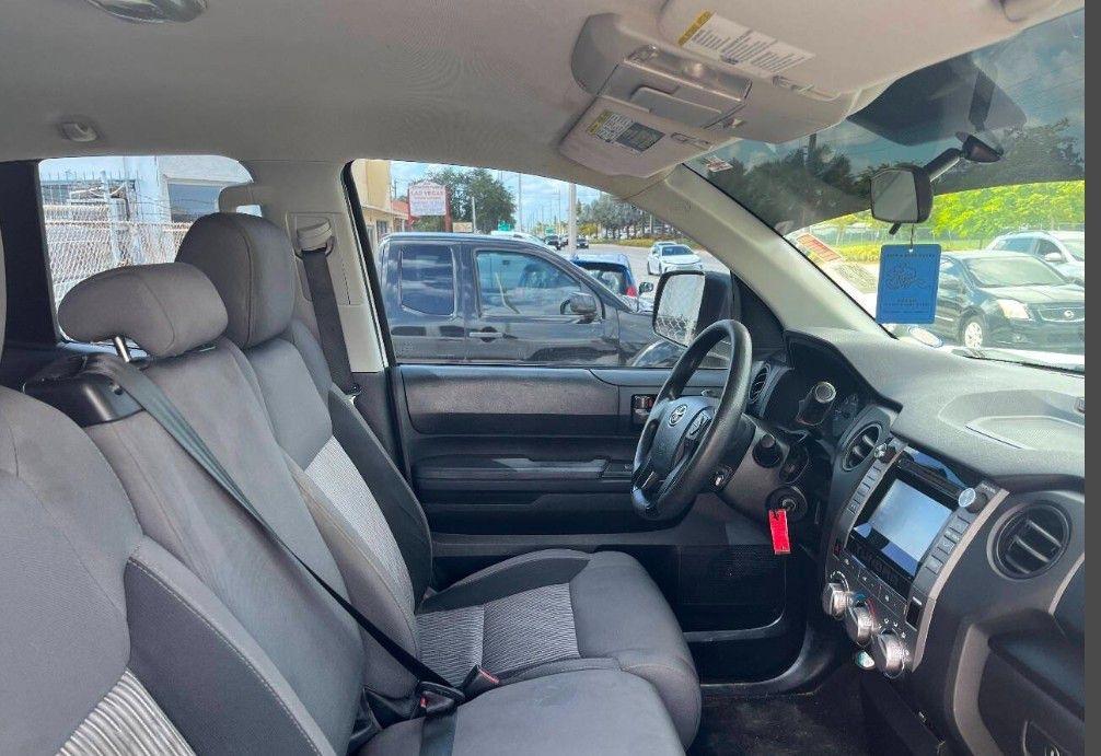 Toyota Tundra SR5 4.6L V8 Double Cab 2WD 2016