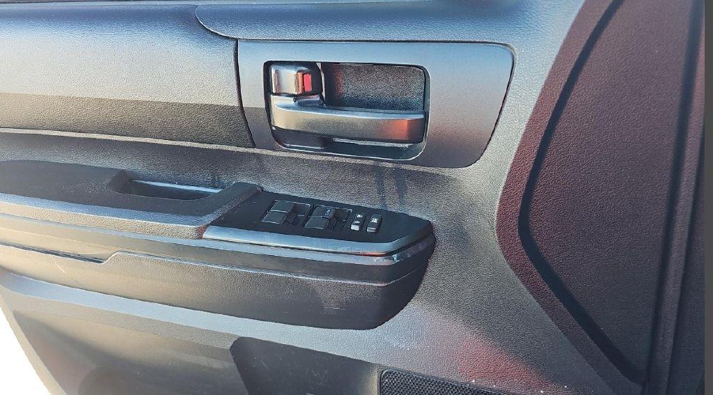 Toyota Tundra SR5 4.6L V8 Double Cab 2WD 2016