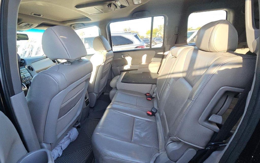 Honda Pilot EX-L 4WD 5-Spd AT with DVD 2011