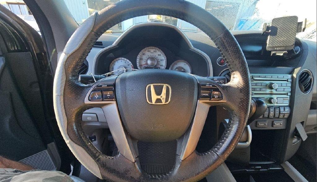 Honda Pilot EX-L 4WD 5-Spd AT with DVD 2011