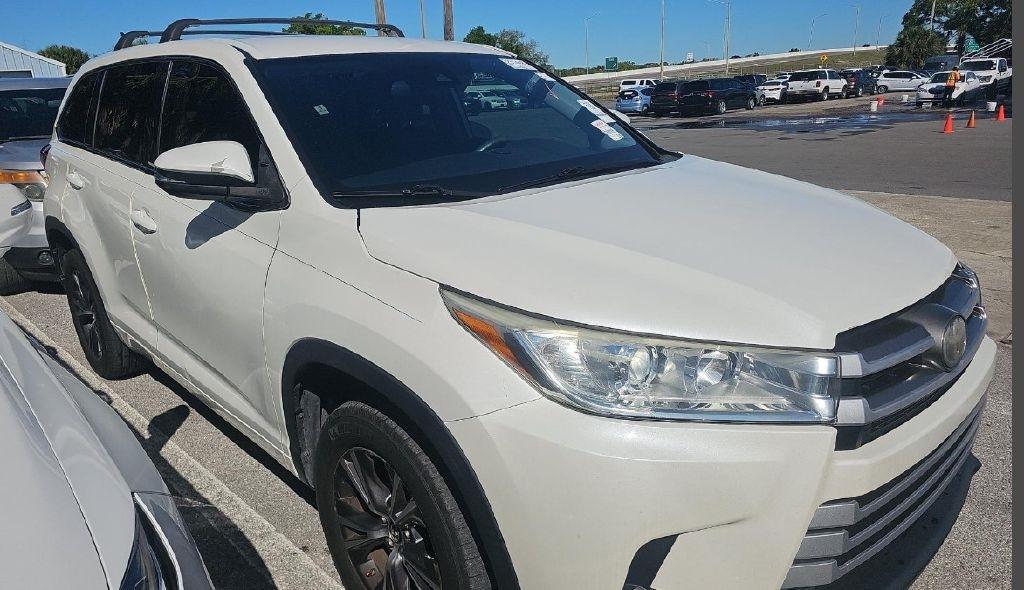 Toyota Highlander LE FWD I4 2018