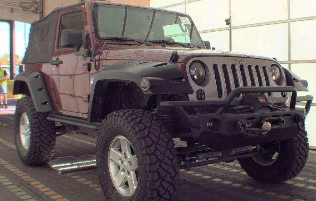 Jeep Wrangler Sport 4WD 2010