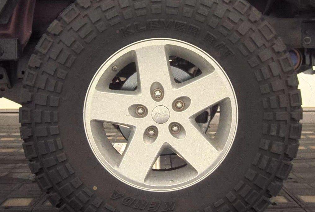 Jeep Wrangler Sport 4WD 2010