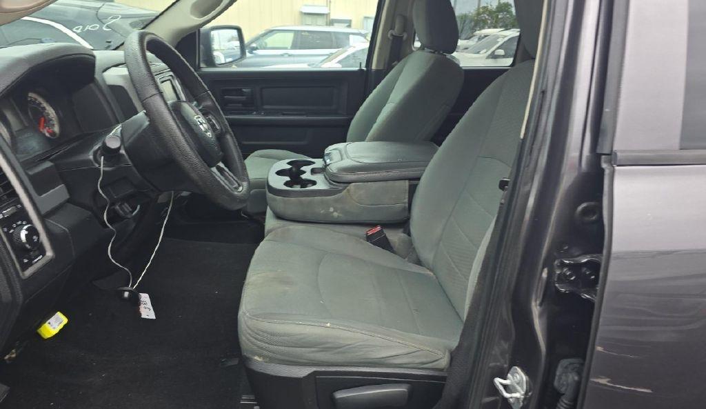 RAM 1500 Tradesman Quad Cab 2WD 2016