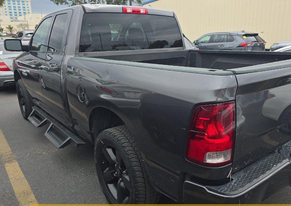 RAM 1500 Tradesman Quad Cab 2WD 2016