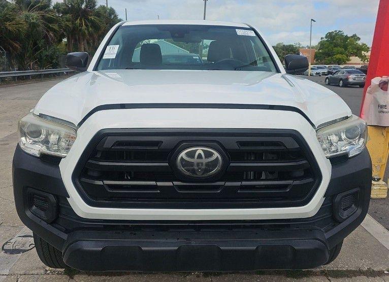 Toyota Tacoma SR5 Access Cab I4 6AT 2WD 2018
