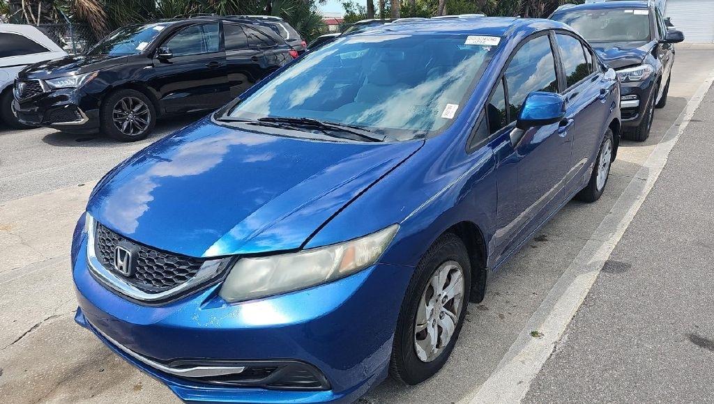 Honda Civic LX Sedan 5-Speed AT 2013