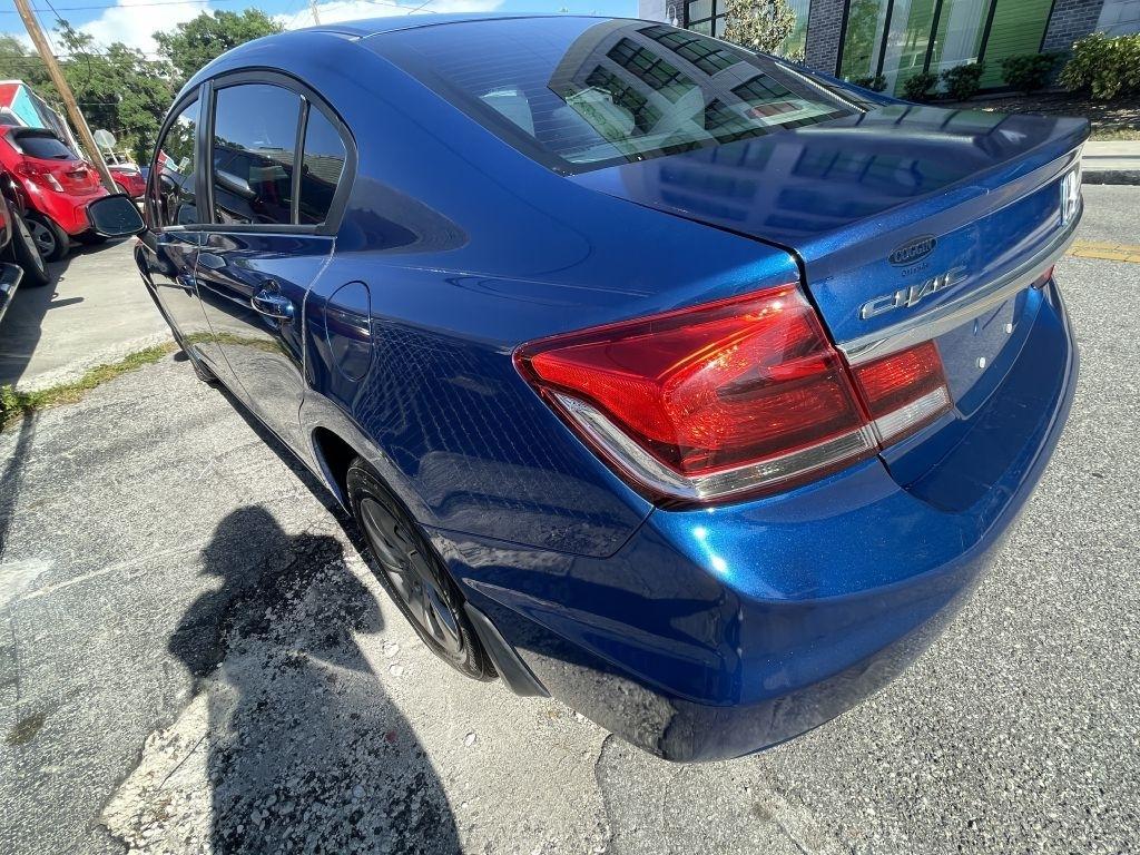 Honda Civic LX Sedan 5-Speed AT 2013