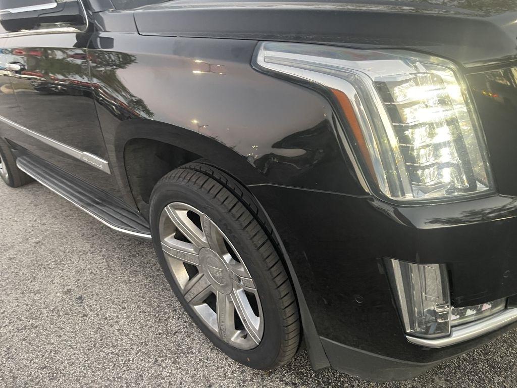 Cadillac Escalade ESV 2WD Luxury 2020