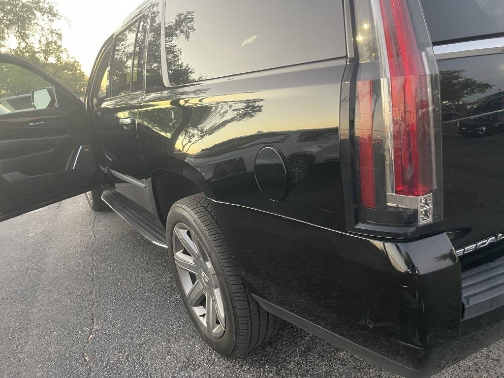 Cadillac Escalade ESV 2WD Luxury 2020