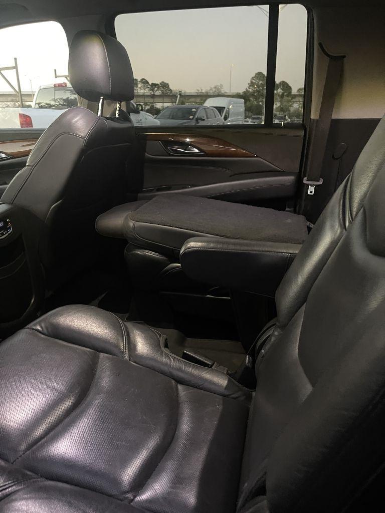 Cadillac Escalade ESV 2WD Luxury 2020