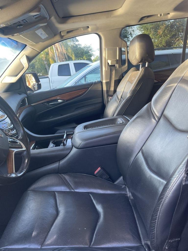 Cadillac Escalade ESV 2WD Luxury 2020