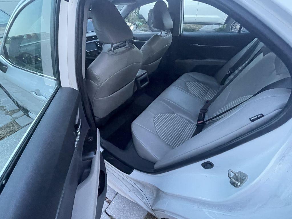 Toyota Camry SE 2019