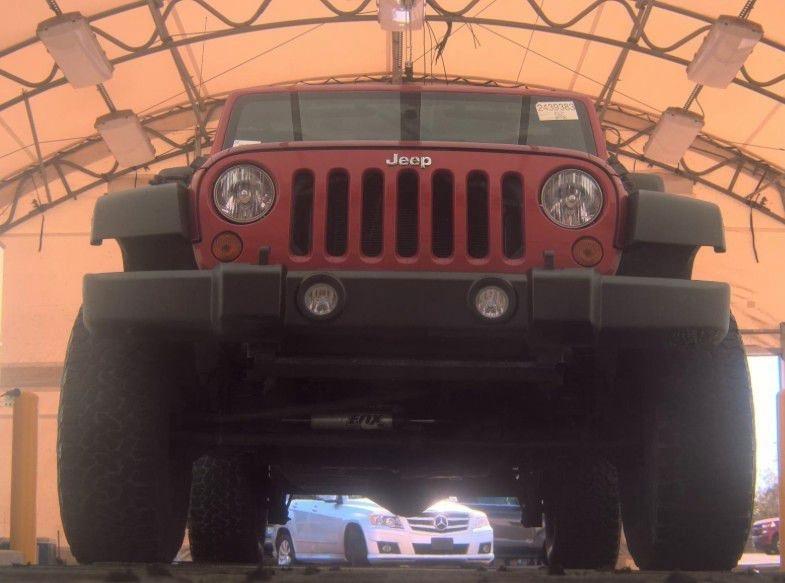 Jeep Wrangler Unlimited Sport 4WD 2010