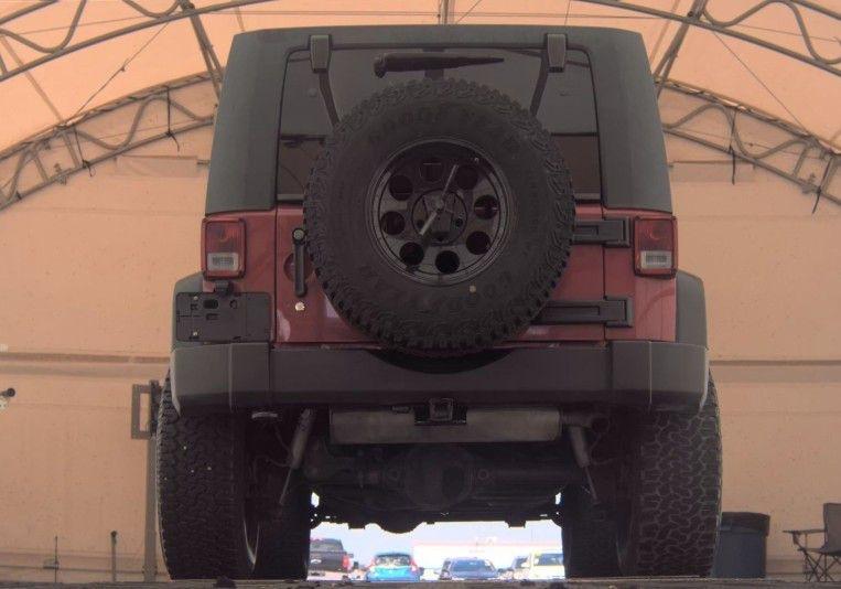 Jeep Wrangler Unlimited Sport 4WD 2010