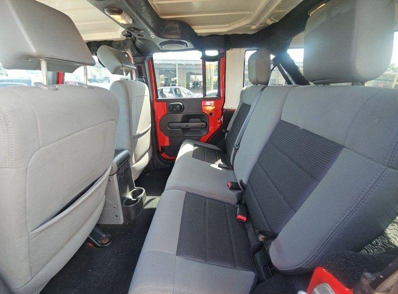 Jeep Wrangler Unlimited Sport 4WD 2010