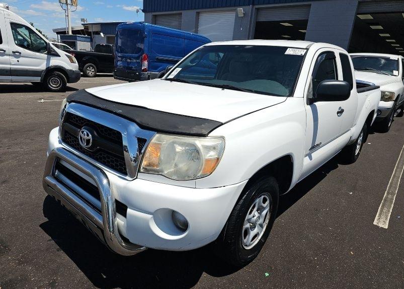 Toyota Tacoma Access Cab 2WD 2011