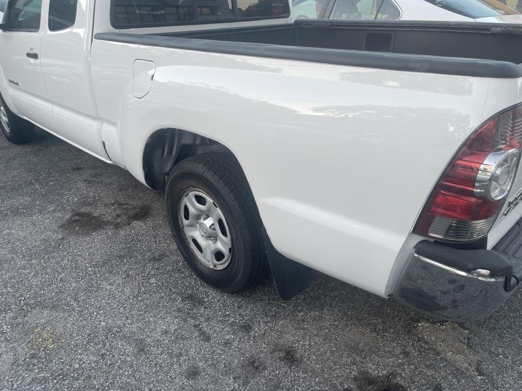 Toyota Tacoma Access Cab 2WD 2011
