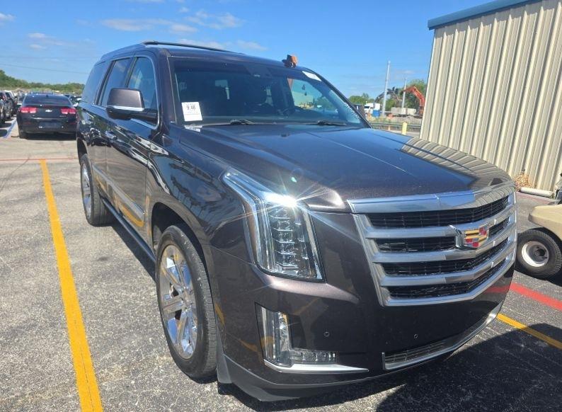 Cadillac Escalade Premium 4WD 2016