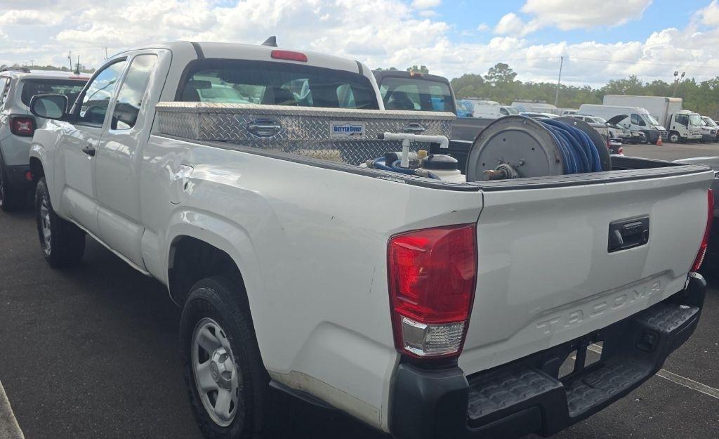 Toyota Tacoma SR5 Access Cab I4 6AT 2WD 2017