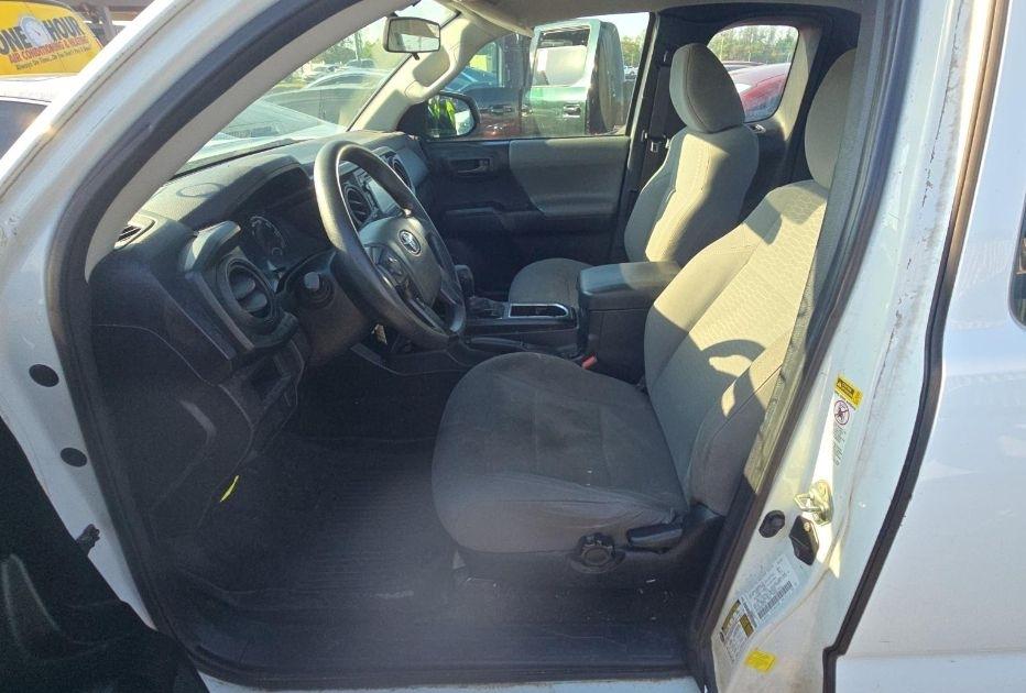 Toyota Tacoma SR5 Access Cab I4 6AT 2WD 2017