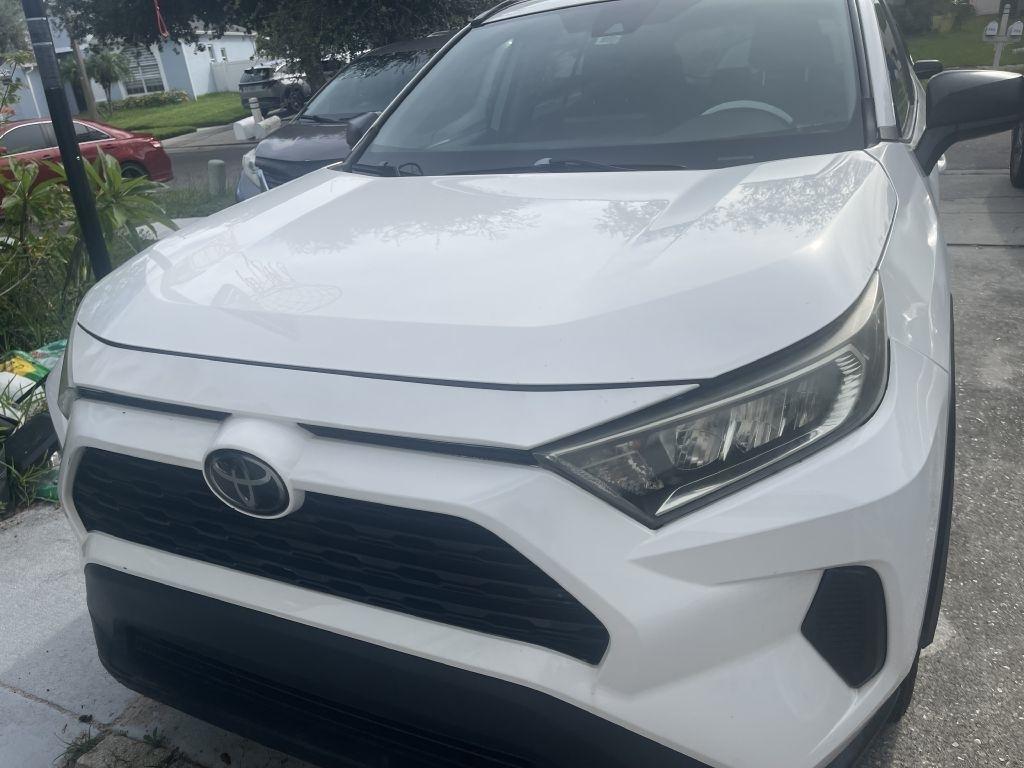 Toyota RAV4 LE 2019