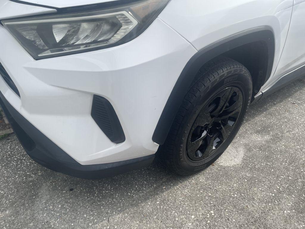 Toyota RAV4 LE 2019