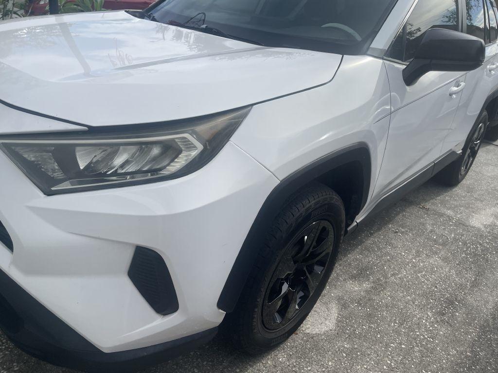 Toyota RAV4 LE 2019