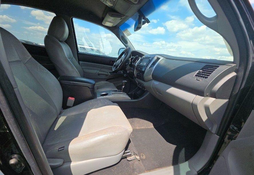 Toyota Tacoma PreRunner Double Cab V6 Auto 2WD 2013