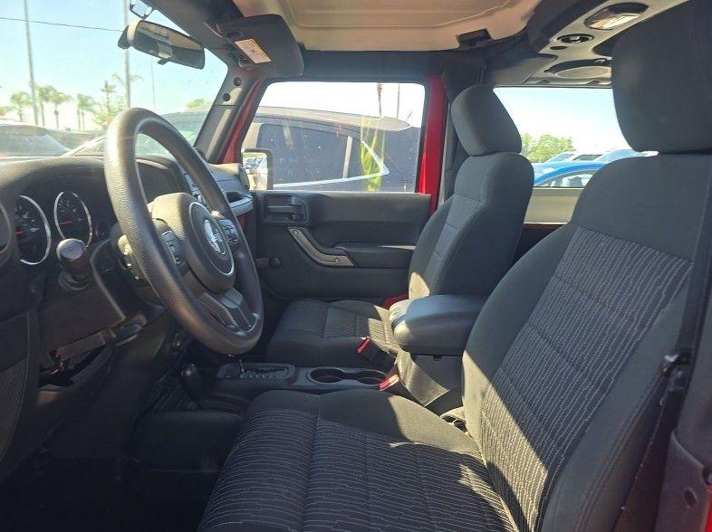 Jeep Wrangler Sport 4WD 2011