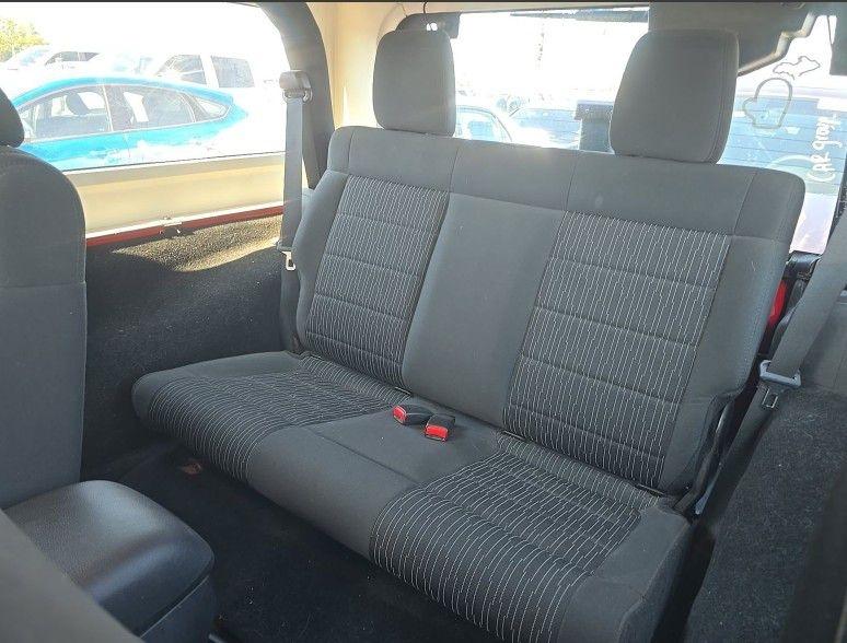 Jeep Wrangler Sport 4WD 2011