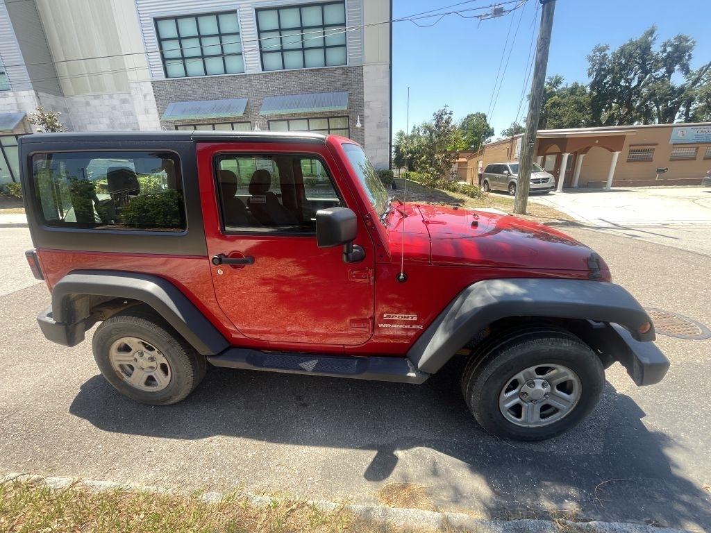 Jeep Wrangler Sport 4WD 2011