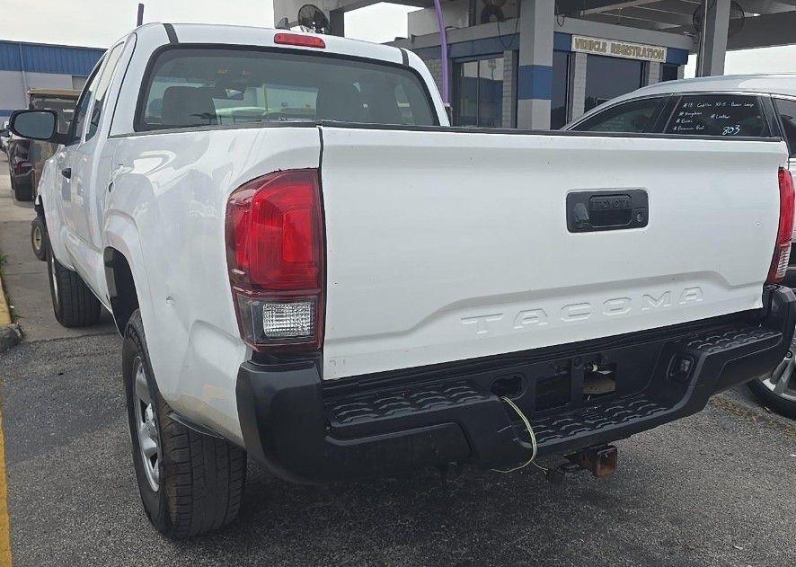 Toyota Tacoma SR5 Access Cab I4 6AT 2WD 2018