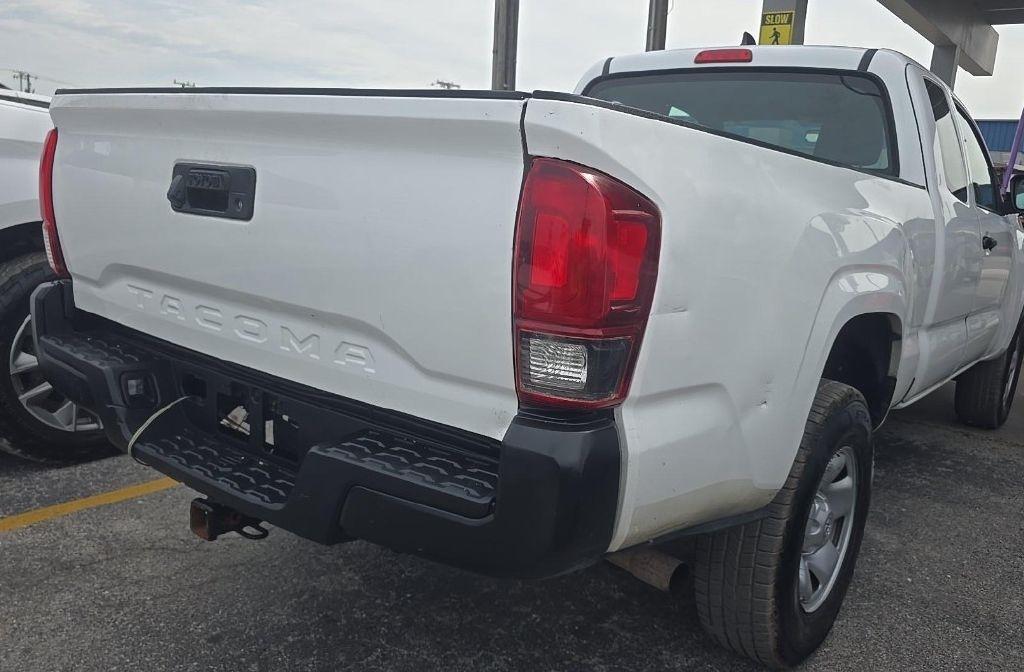 Toyota Tacoma SR5 Access Cab I4 6AT 2WD 2018
