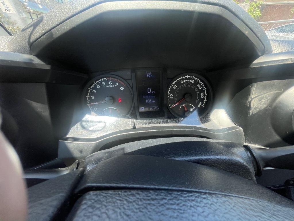 Toyota Tacoma SR5 Access Cab I4 6AT 2WD 2018